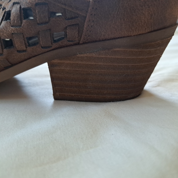 Fergalicious Booties - Picture 6 of 8